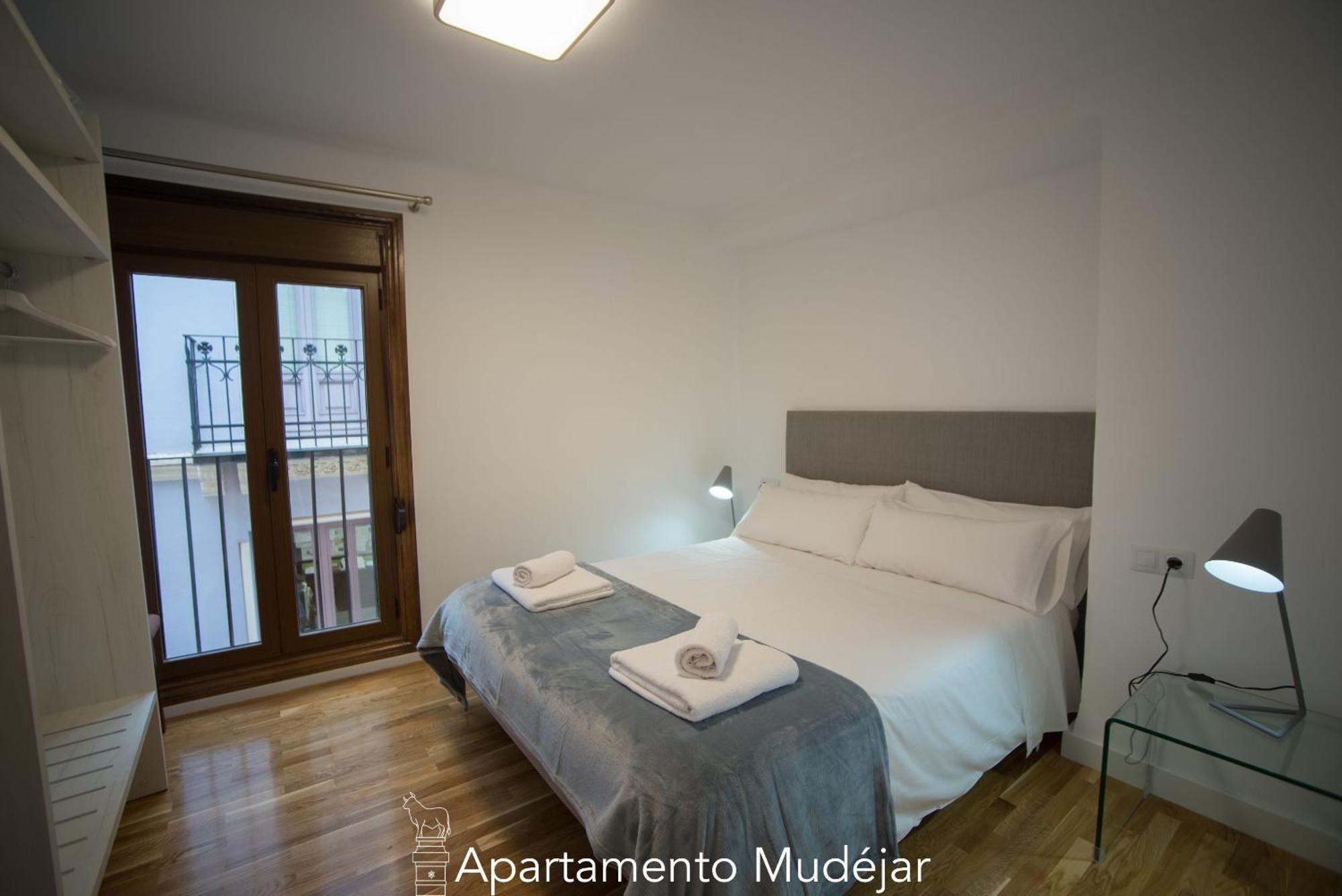 Apartamentos Plaza Del Torico Теруель Екстер'єр фото